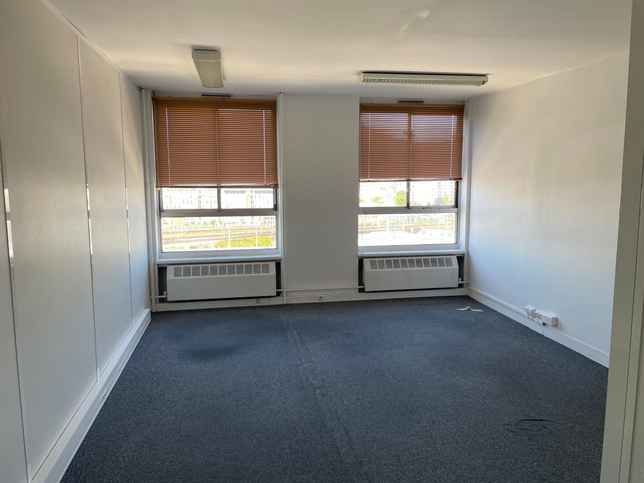 Bureau Paris 330m² Location bureau Paris OLBUR2529621 10